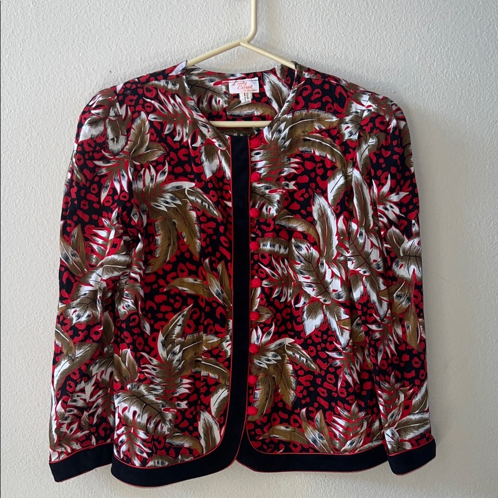Chic Vintage Red and Black Patterned Blouse/Blazer